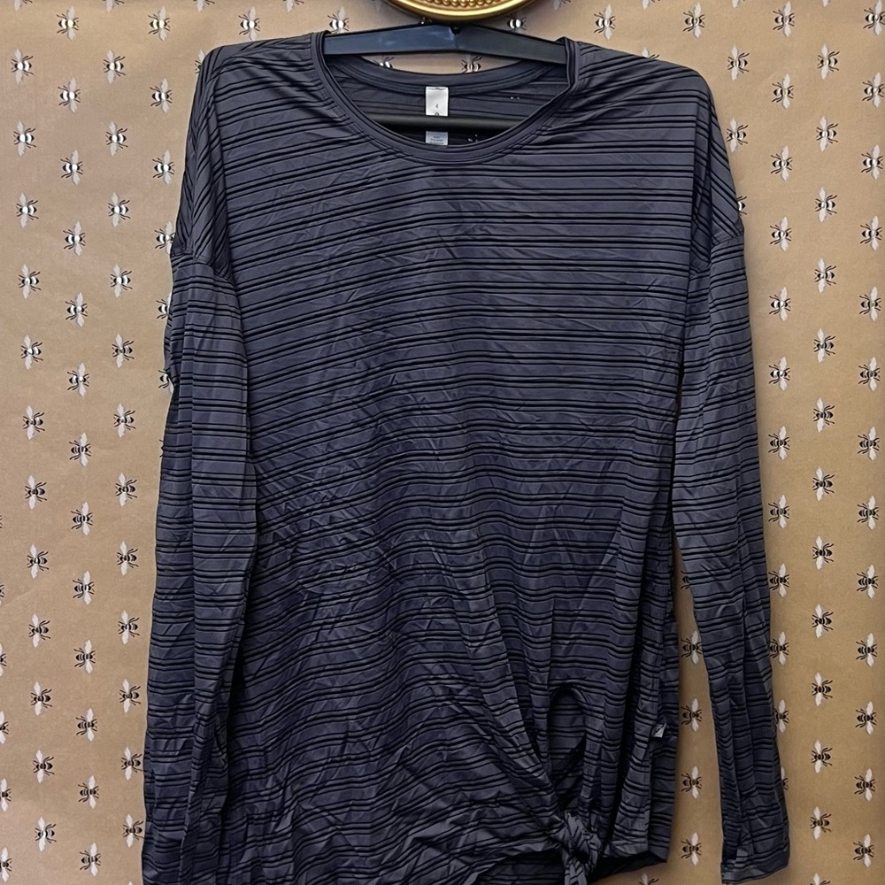 Lululemon Athletica Black Grey Long Sleeve Tee